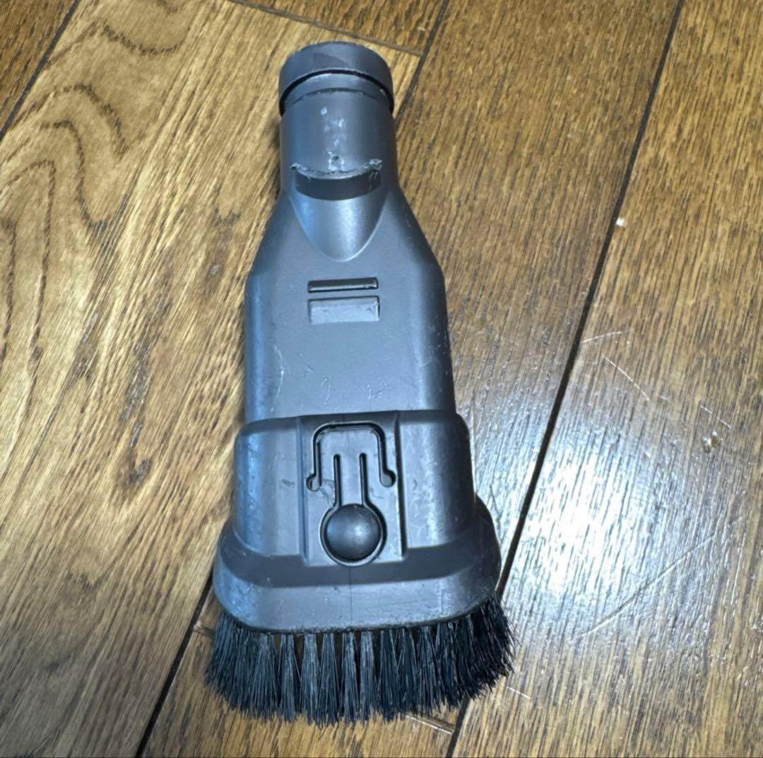 Dyson DC62コードレス掃除機 本体と付属品