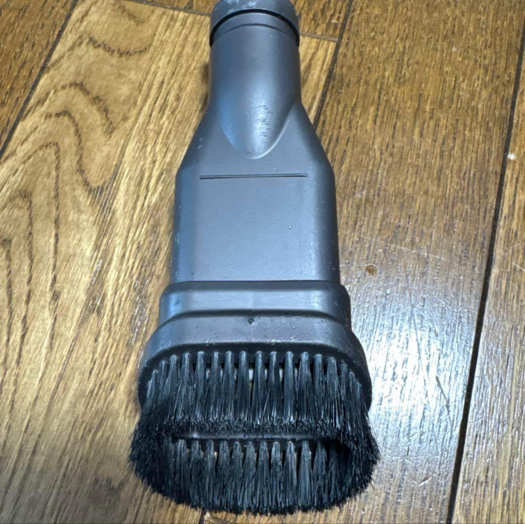 Dyson DC62コードレス掃除機 本体と付属品