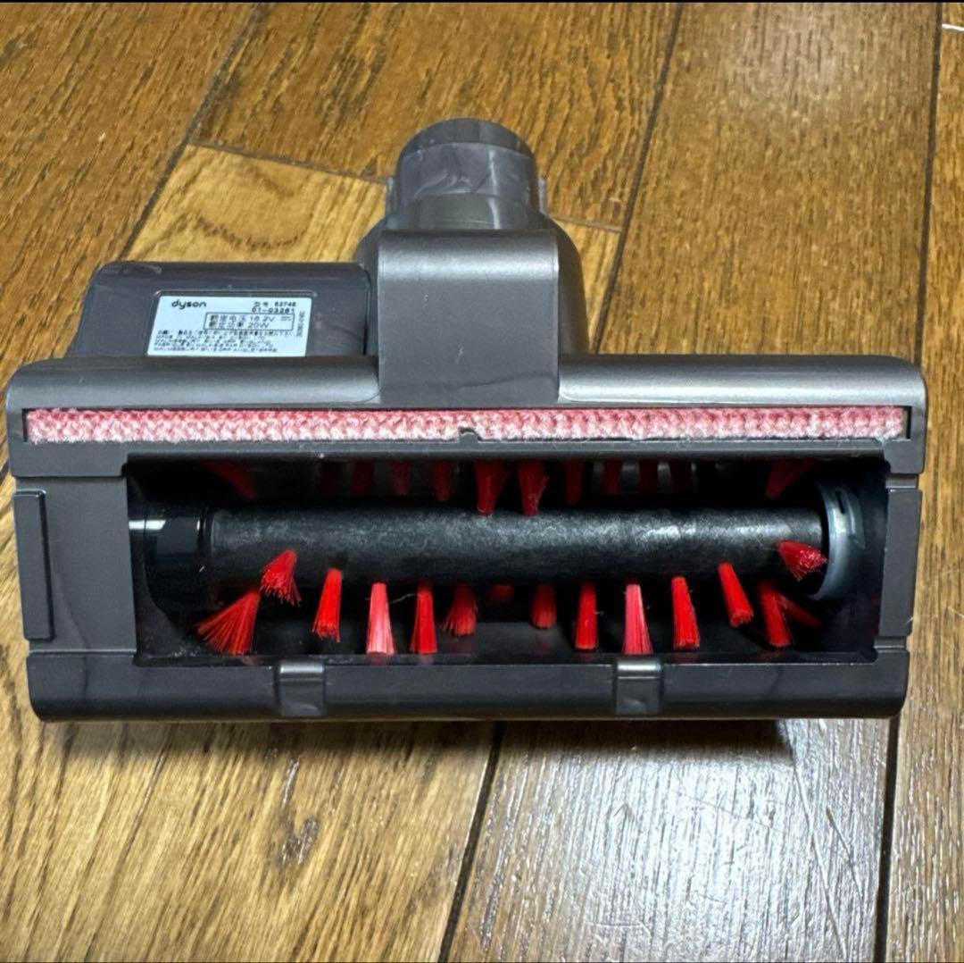 Dyson DC62コードレス掃除機 本体と付属品
