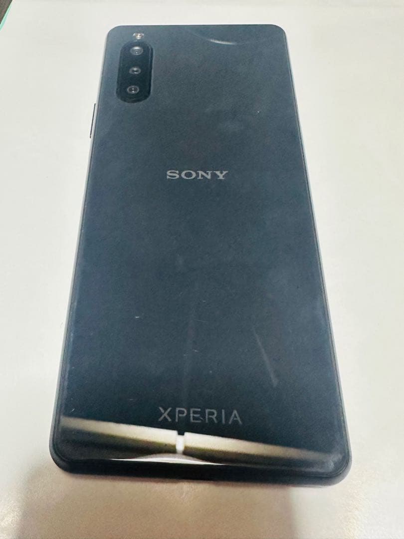 SIMフリー　Xperia 10 II SOV43 64 GB