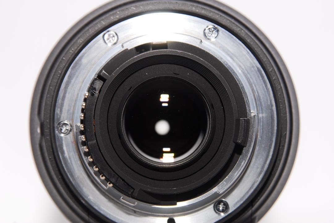 Nikon AF-S DX 18-200mm ED VR 遠近両用万能レンズ