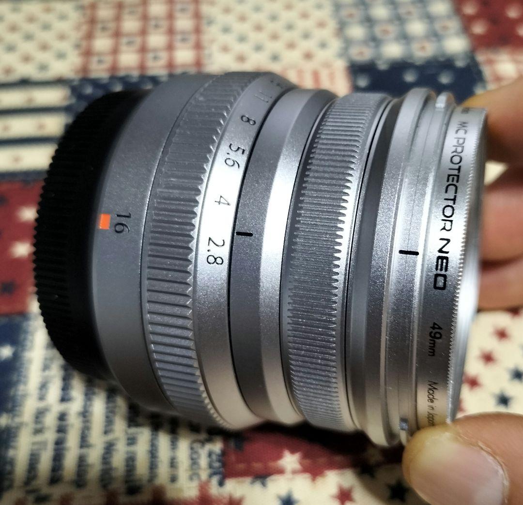 富士フィルム　XF 16mm F2.8 R WR　シルバー