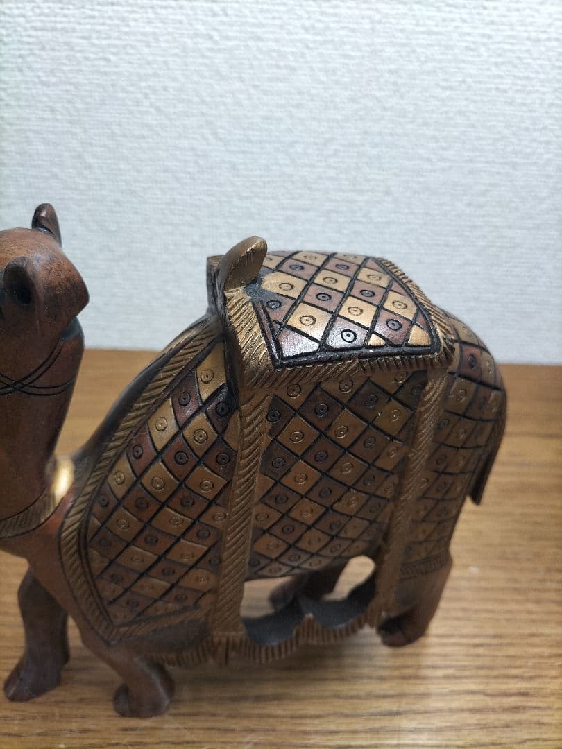 木製　幾何学模様ラクダ　最終値下げ