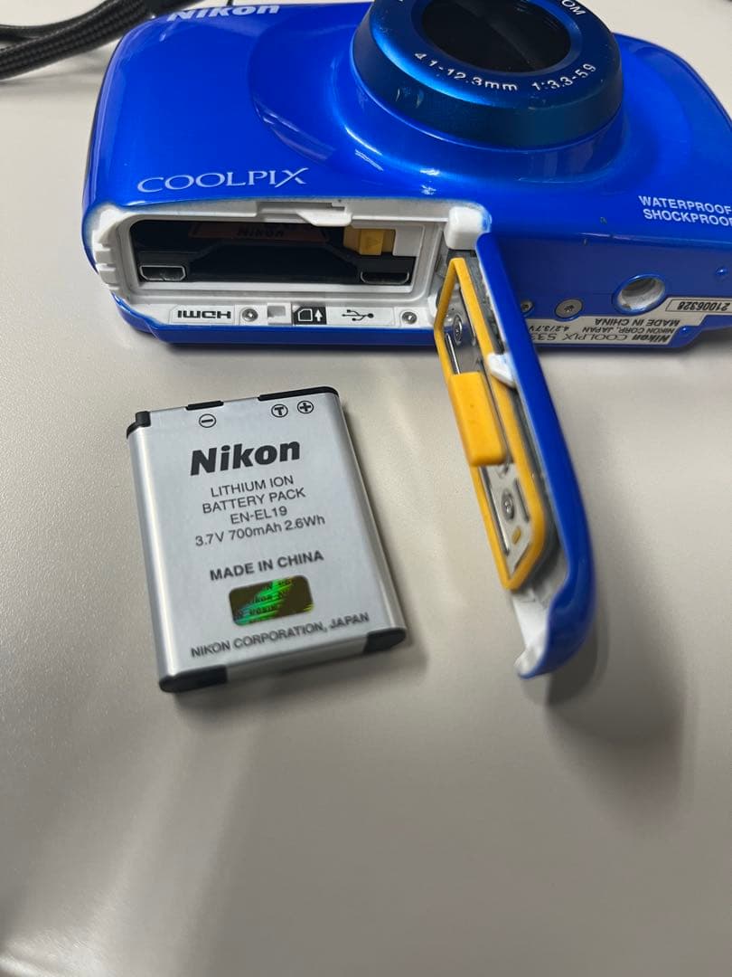 Nikon COOLPIX S33 青