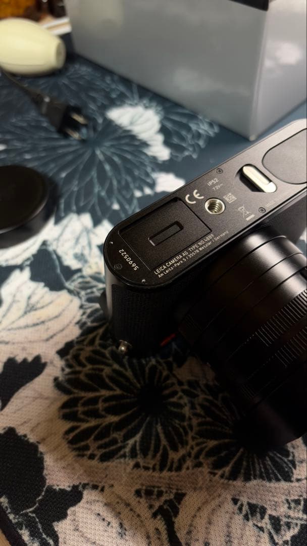 Leica Q2 元箱・付属品付