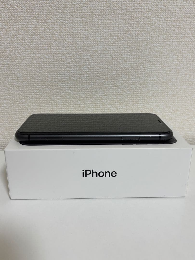 iPhone11 本体 ブラック 64GB SIMフリー 箱あり 充電器付き