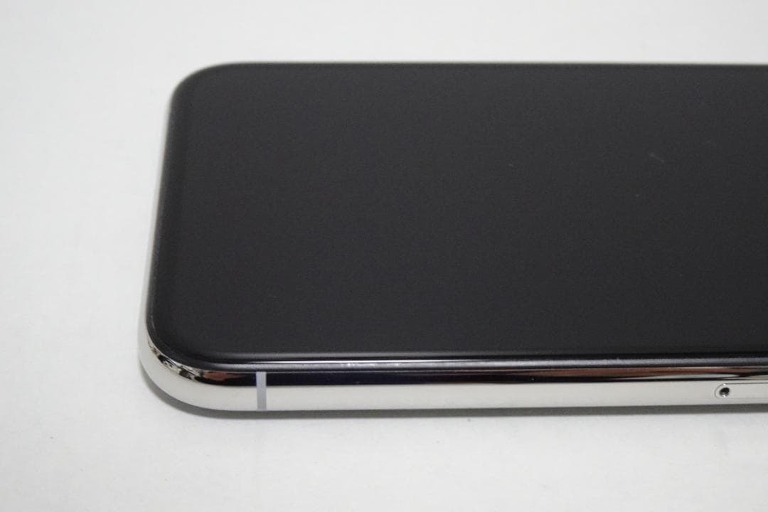 【美品】iPhoneXS 64GB シルバー