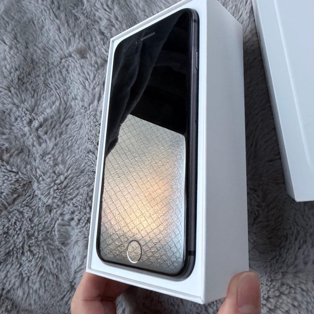 Apple iPhone 8 64GB SIMロックなし