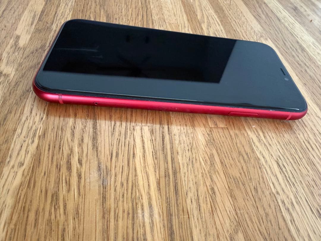 Apple iPhone 11 (レッド) 充電ケーブル付64G SIMフリー