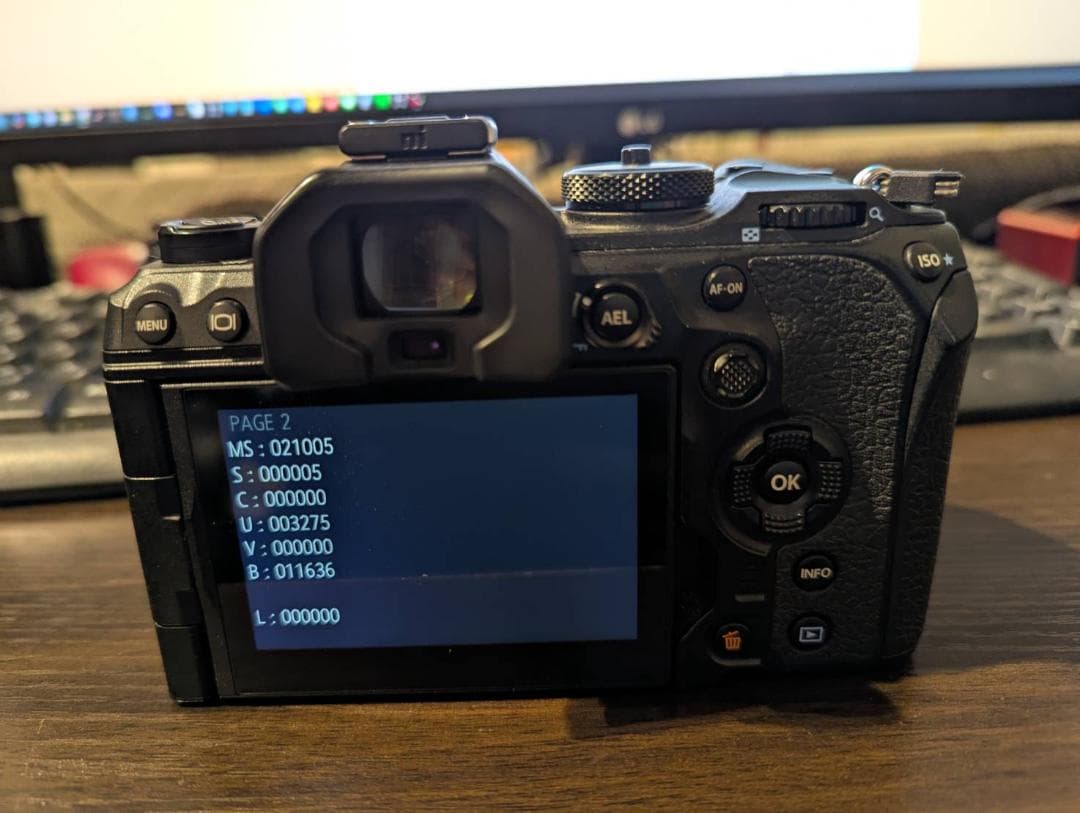 OM SYSTEM OM-1 ボディ 初代 / TTArtisan25mm F2