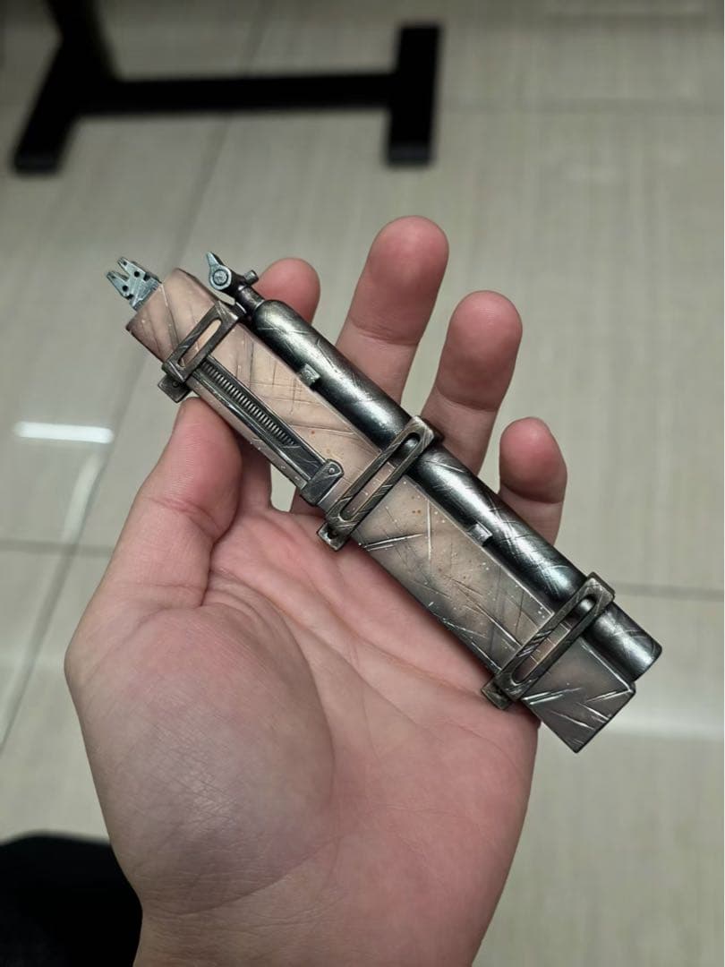 リヴァイ・アッカーマン　進撃の巨人　Titan　フィギュア　ガレージキット