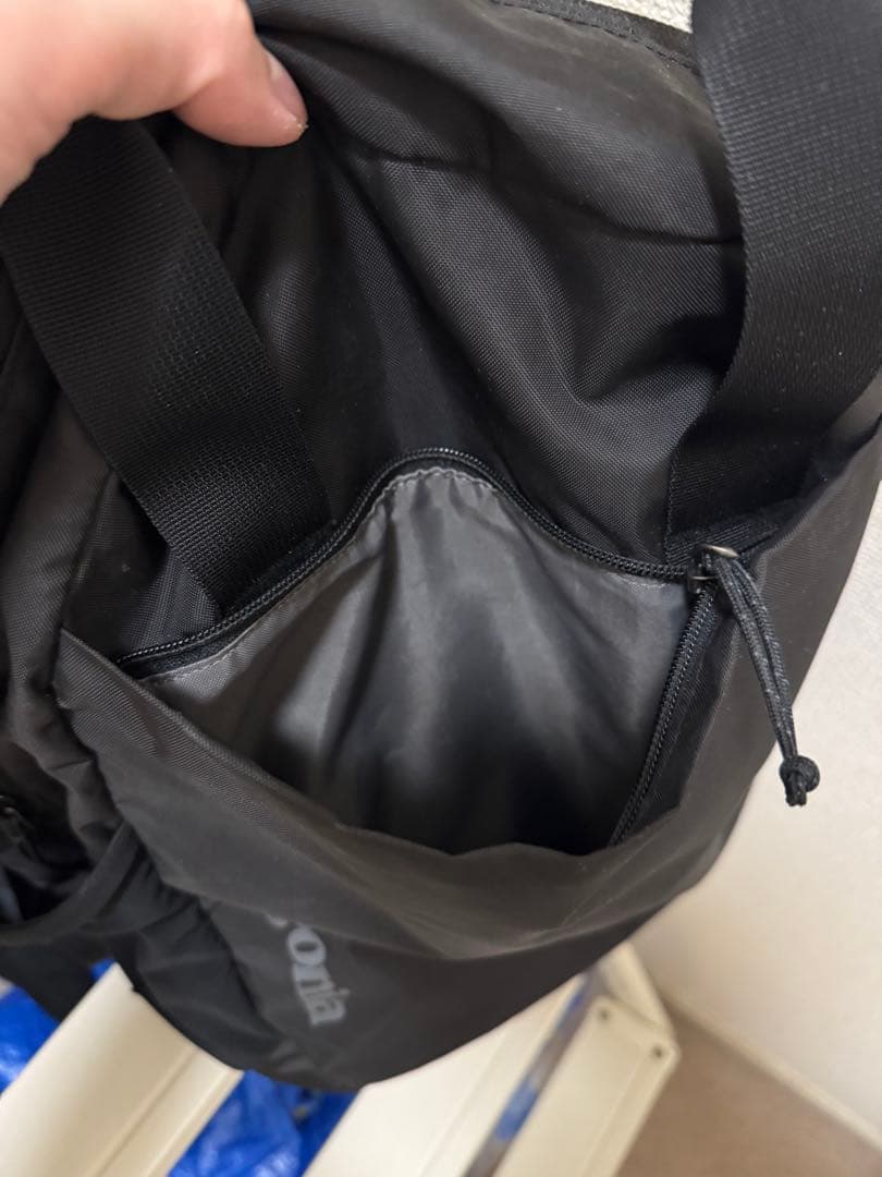 patagonia 黒 ボストンバッグ
