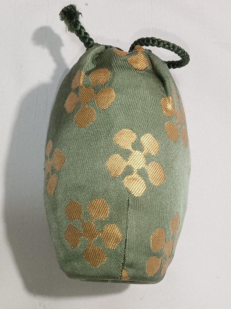 茶道具　瀬戸焼　松本鉄山作　古瀬戸肩衝茶入　利休梅緞子仕覆付き　美品！！