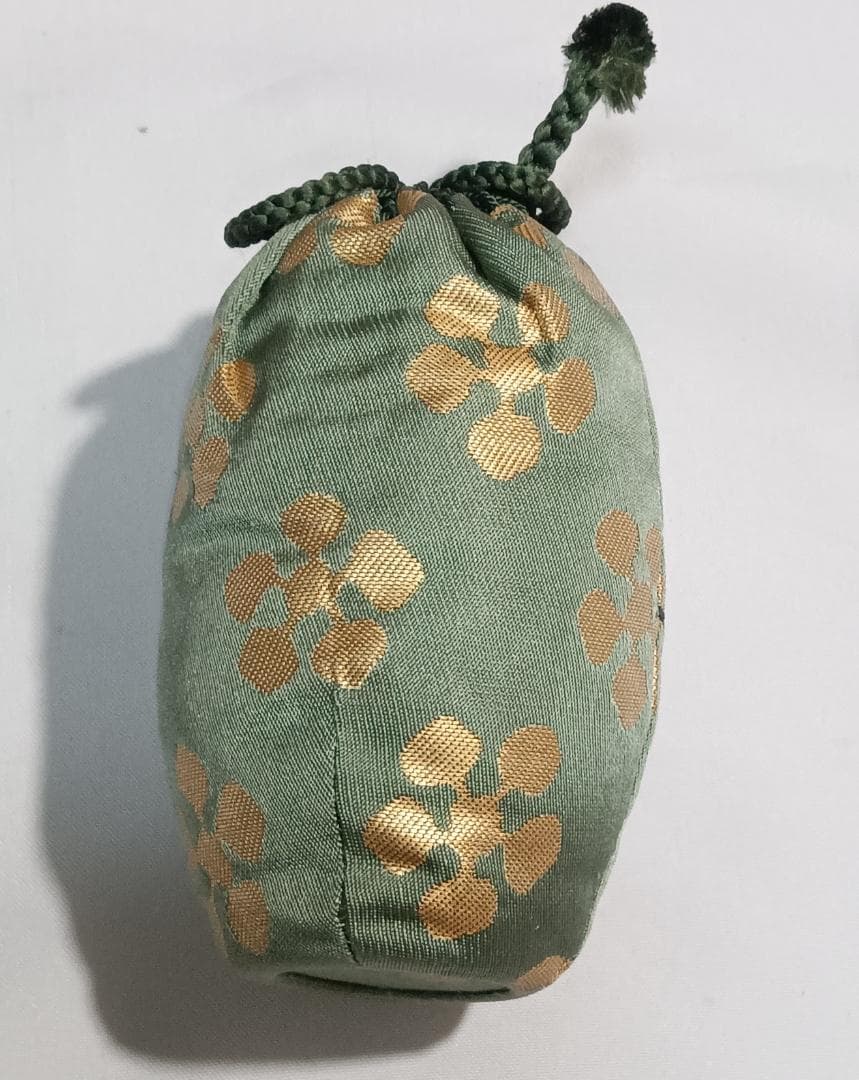 茶道具　瀬戸焼　松本鉄山作　古瀬戸肩衝茶入　利休梅緞子仕覆付き　美品！！