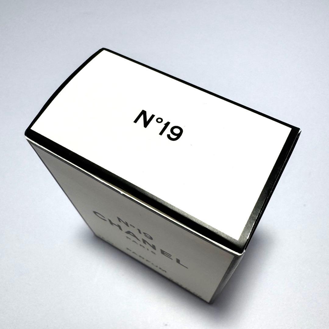 新品未使用 CHANEL No19 PARFUM 香水 オードトワレ シャネル