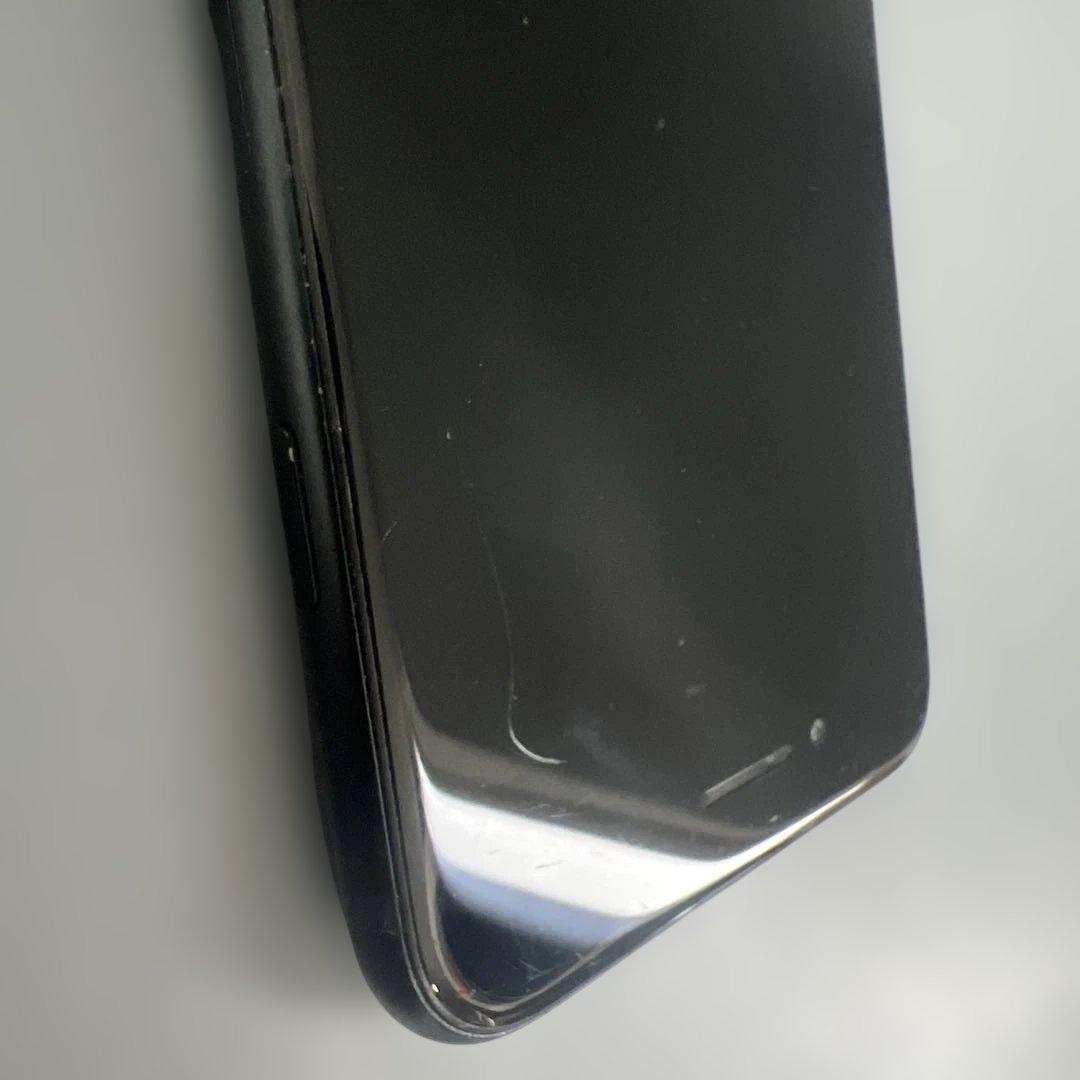 Apple　iPhone　SE　黒　ブラック　64GB　SIMフリー