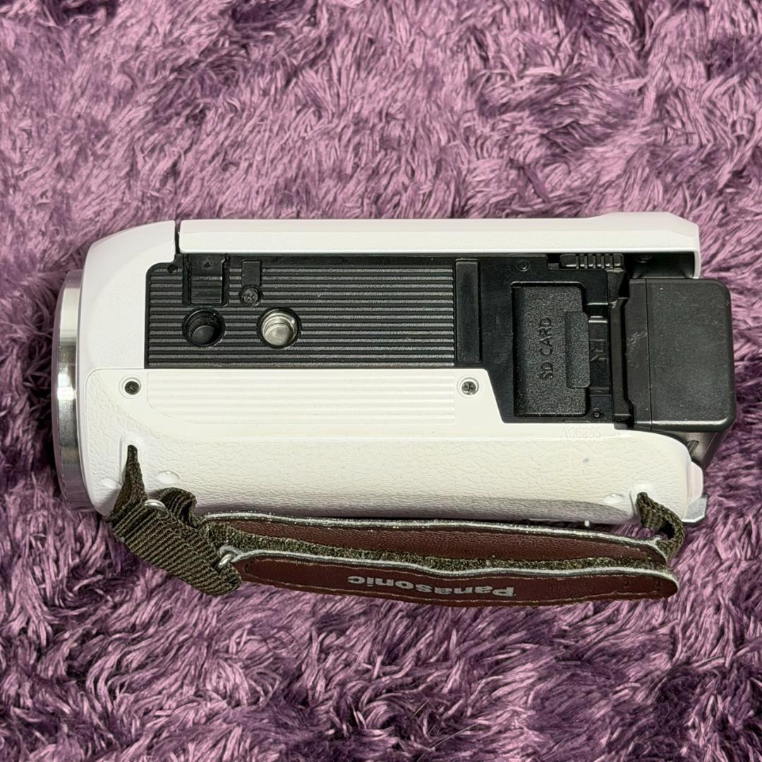 ☆美品 パナソニック HC-W585M W ホワイト HDビデオカメラ 64GB