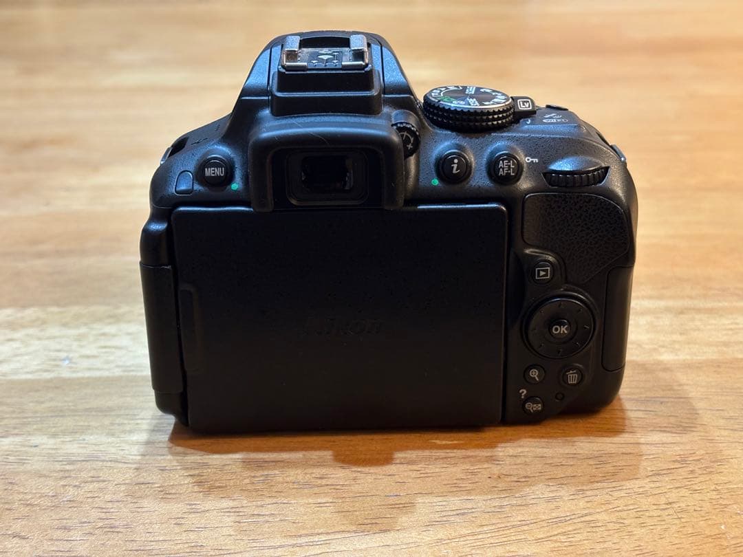 Nikon D5300 デジタル一眼レフカメラ 本体