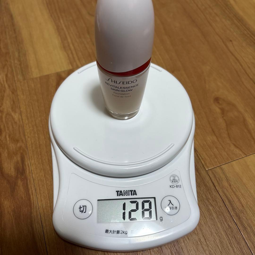 SHISEIDO 資生堂 エッセンススキングロウ　ファンデーション 下地 セット