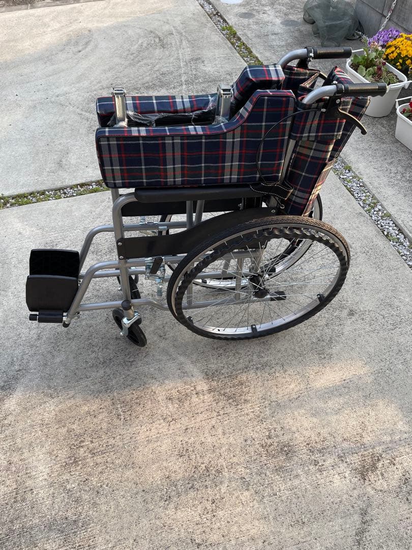 ハ*ト様 中古美品　自走式　車椅子　美品　手渡し　可能な方のみ　引き取り場所多摩