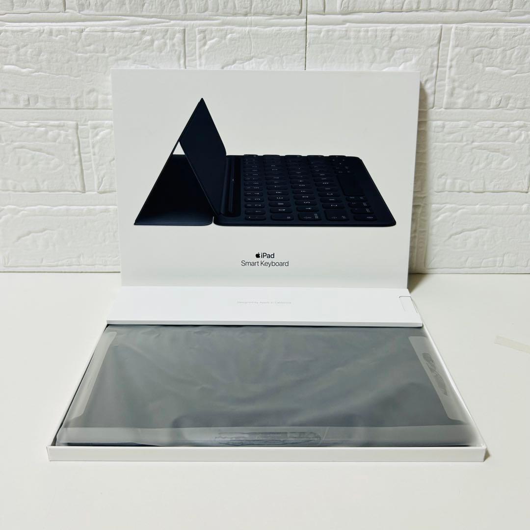 【美品】①Apple iPad Smart Keyboard A1829