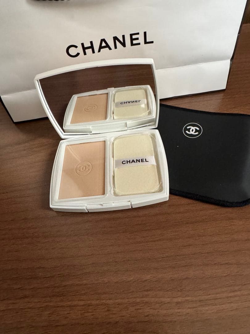 CHANEL ル ブラン ファンデーション パウダー BR12