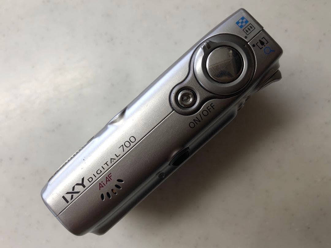 Canon IXY DIGITAL700 キャノン コンデジ シルバー