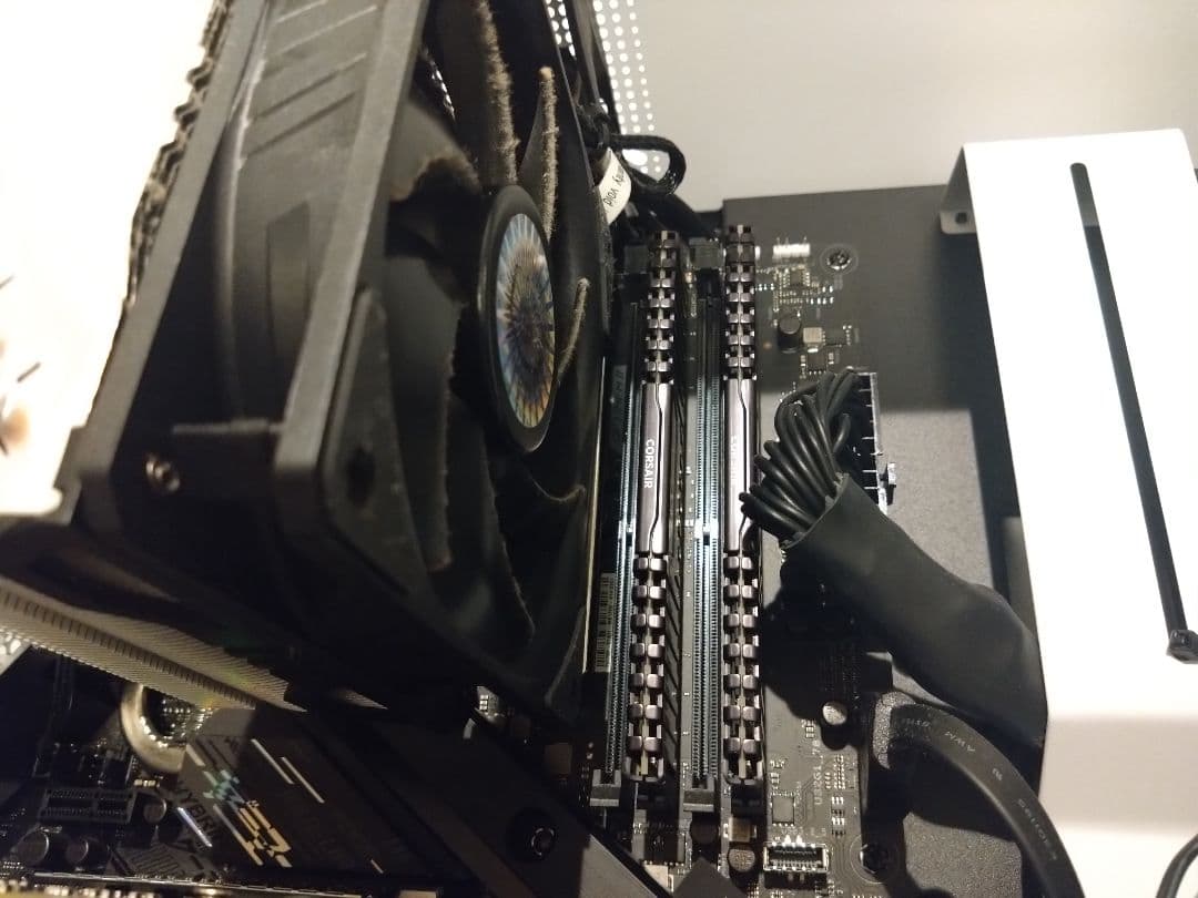 自作PC Core i7 1660SUPER メモリ32G M.2(500GB)