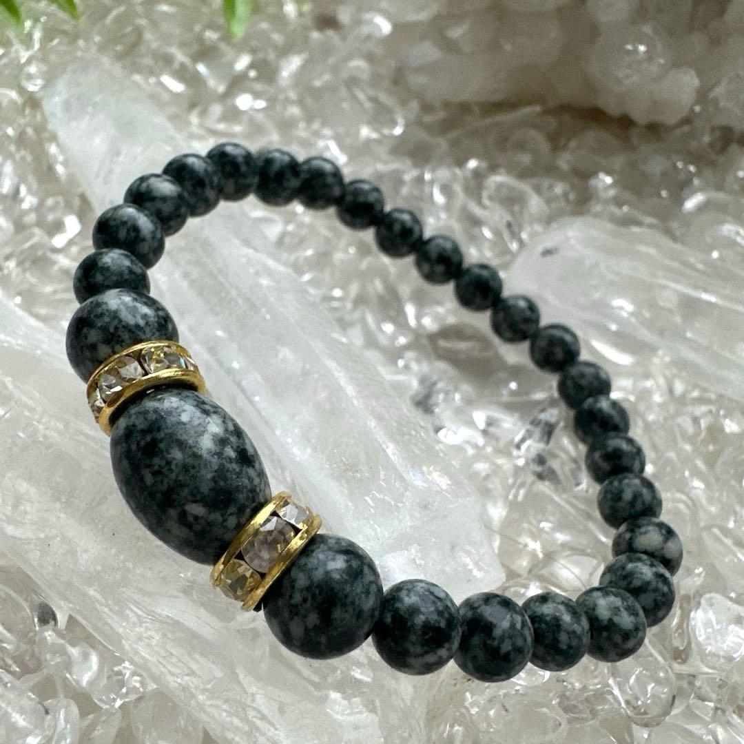 【遠野霊 】オーバルアクセントの癒しデザイン 8mm×6mm×オーバル　高波動