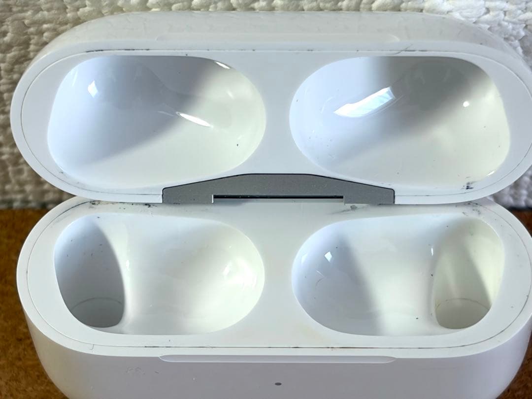 AirPods Pro 第2世代 USB-C 純正 美品 動作OK 箱付