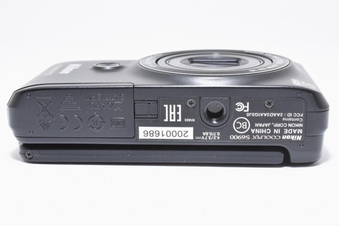 《 美品 》　ニコン　Nikon COOLPIX S6900 ブラック