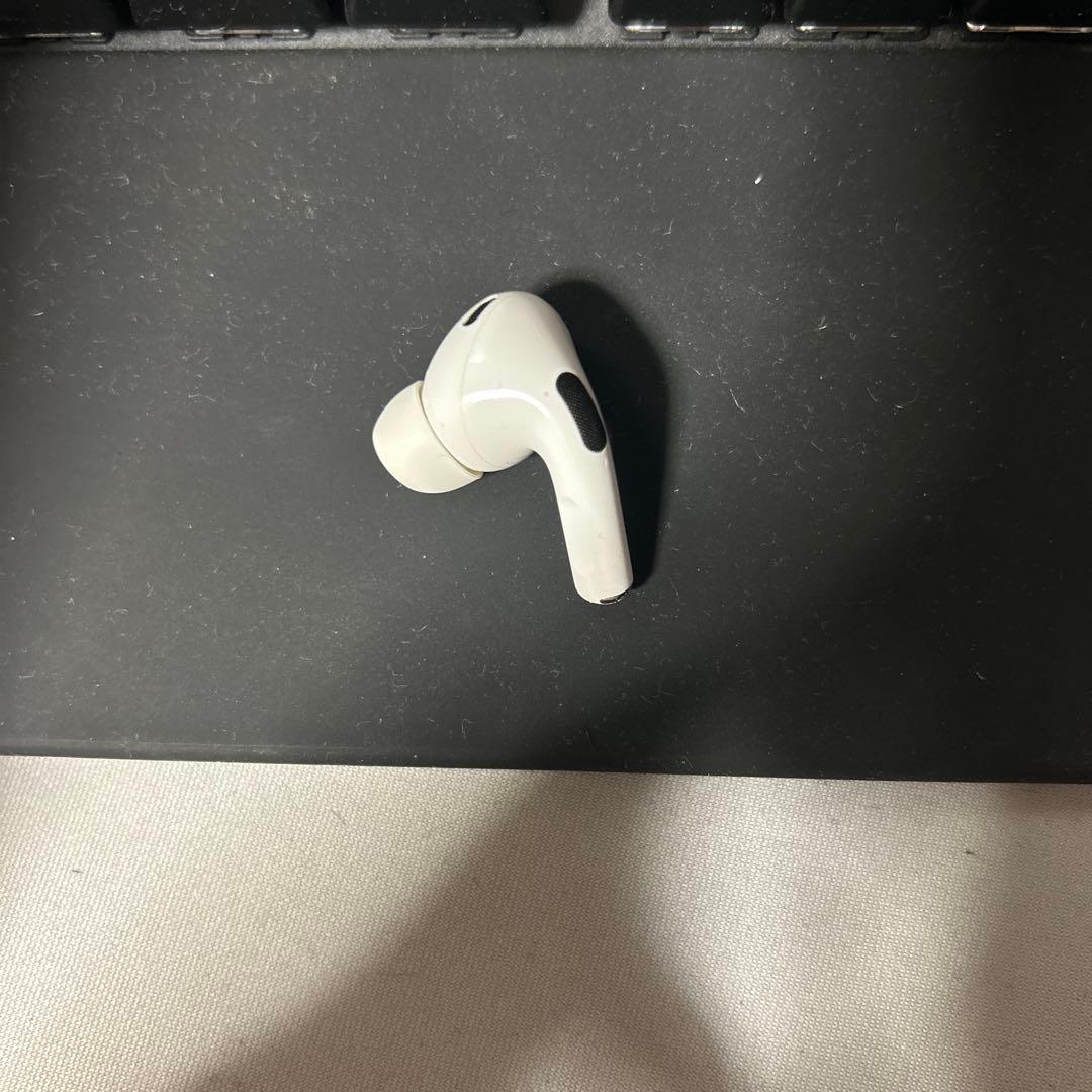 AirPods Pro2 左耳のみ　純正　傷あり