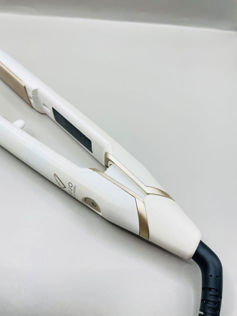 【メンテナンス済み】 絹女 KINUJO DS100 ヘアアイロン 250