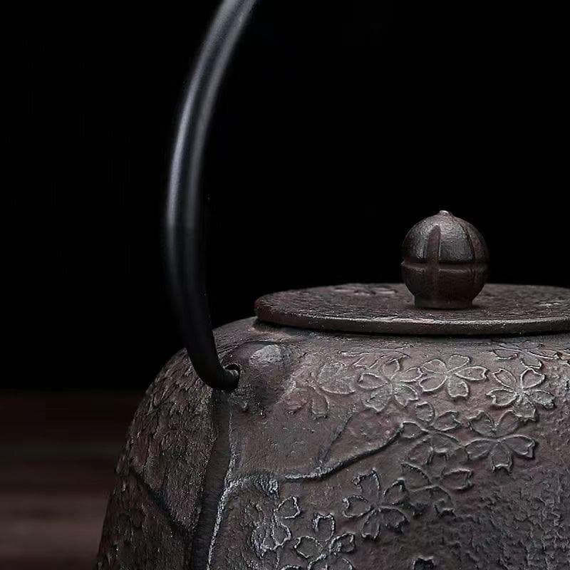 黒色 鋳鉄製 花模様 鉄瓶 茶道具対応 容量 : 1.1L
