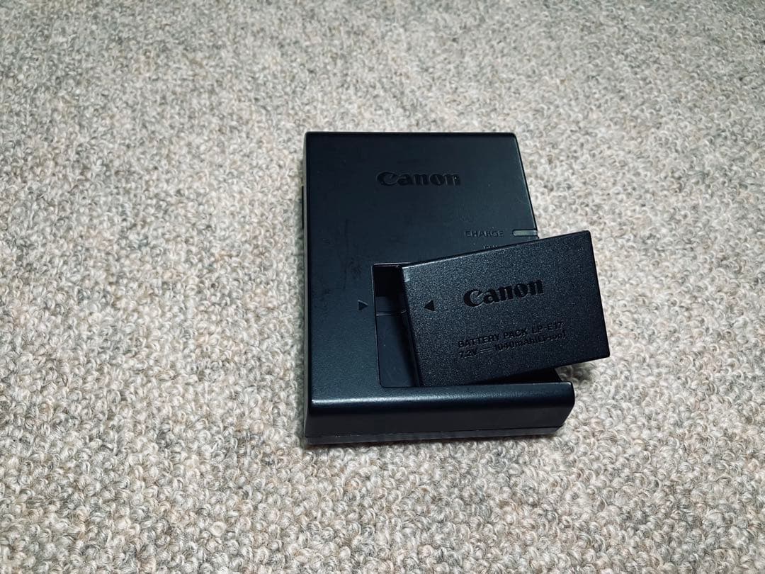 EOS M6 Mark II (シルバー) とレンズ4本 その他アクセサリー