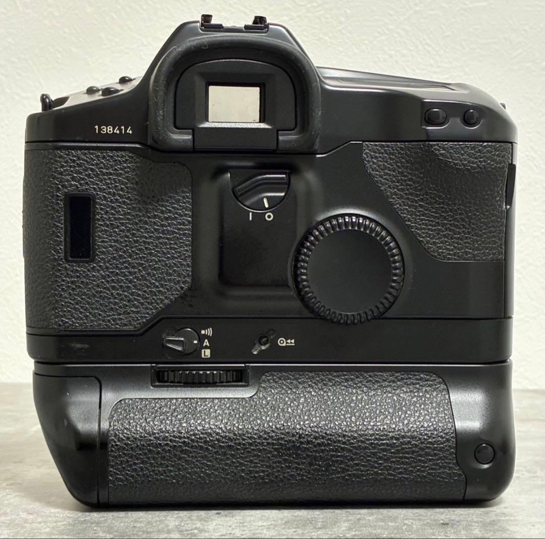 フィルムカメラ Canon Eos1 Film Camera