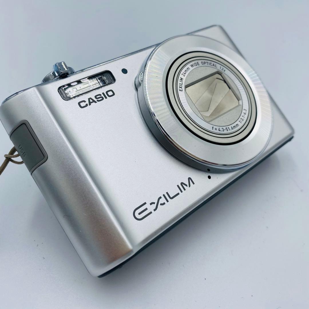 動作確認済 ⭐︎極美品⭐︎ CASIO EXILIM EX-ZS240 デジカメ