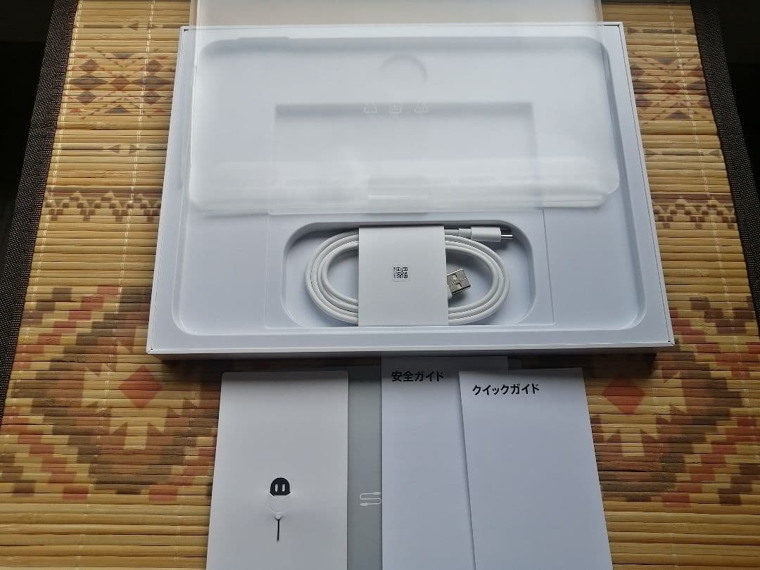 美品　使用時間短い　oppo pad neo　11インチ　128gb　タブレット