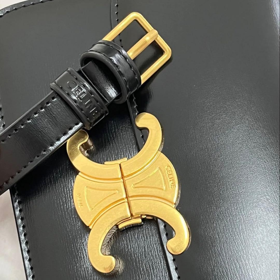 ✨️極美品✨️ブラック系ショルダーバッグ