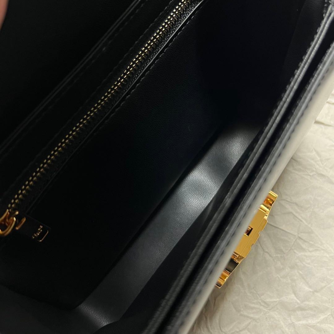 ✨️極美品✨️ブラック系ショルダーバッグ
