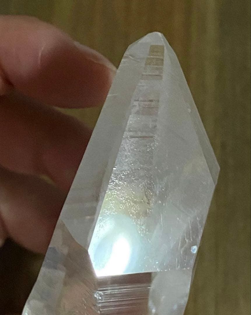 天然石　コロンビア　レムリアン　原石　ポイント　アイリス　虹多数　水晶　クォーツ