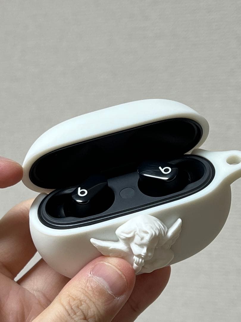 Beats Studio Buds ブラック