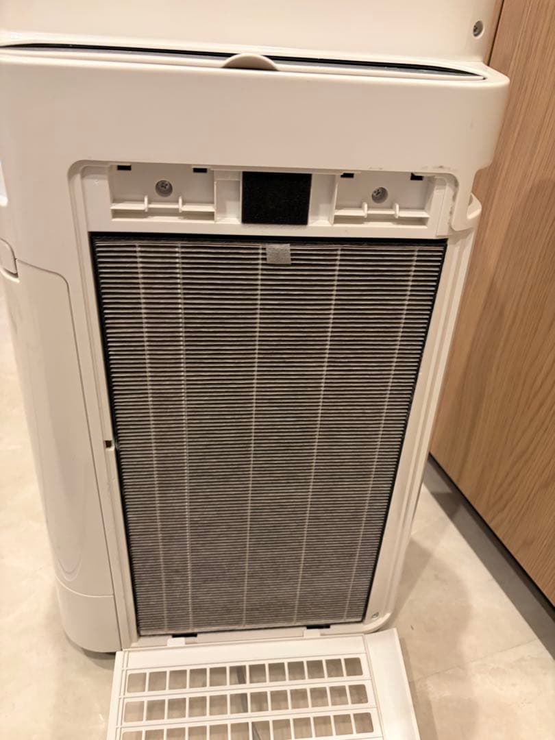 シャープ 加湿空気清浄機 KC-H50-W