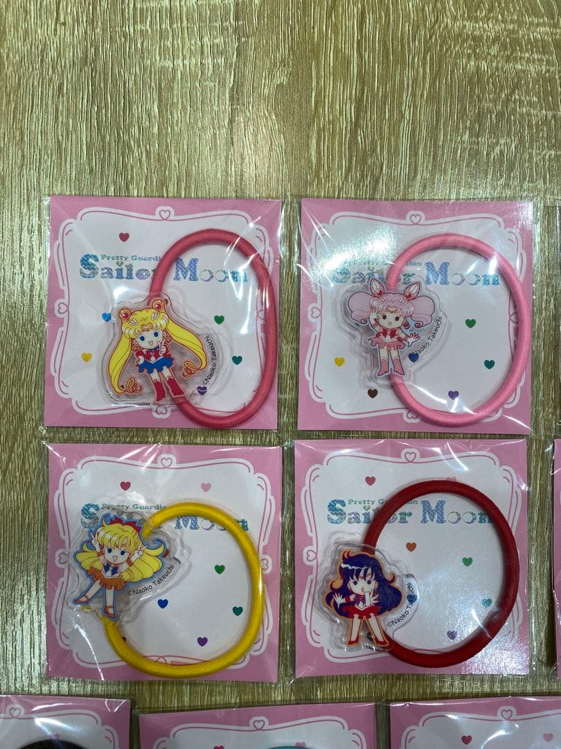 セーラームーン　アクリルヘアゴム　ローソン限定