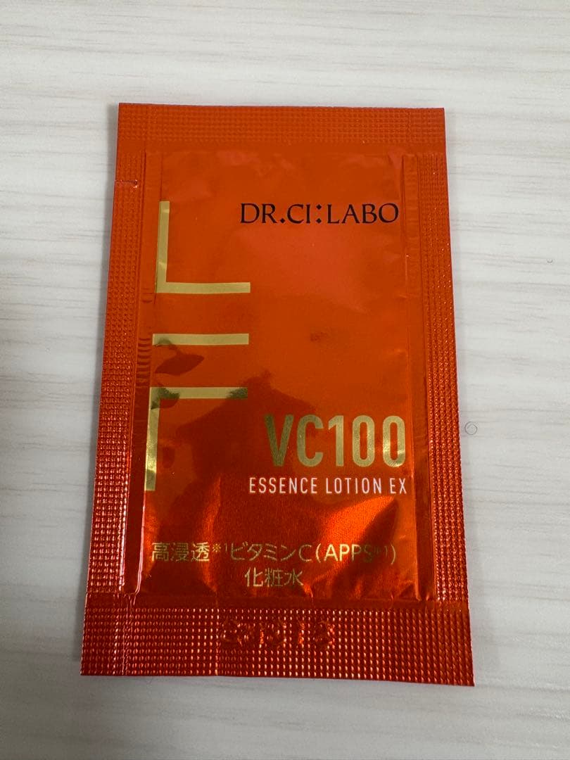 トライアルセット・サンプル DR.CI:LABO VC100 ESSENCE LOTION EX