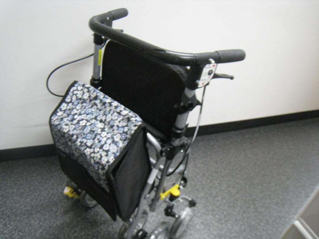 島製作所　シンフォニースリムSP 花柄紺　シルバーカー　②