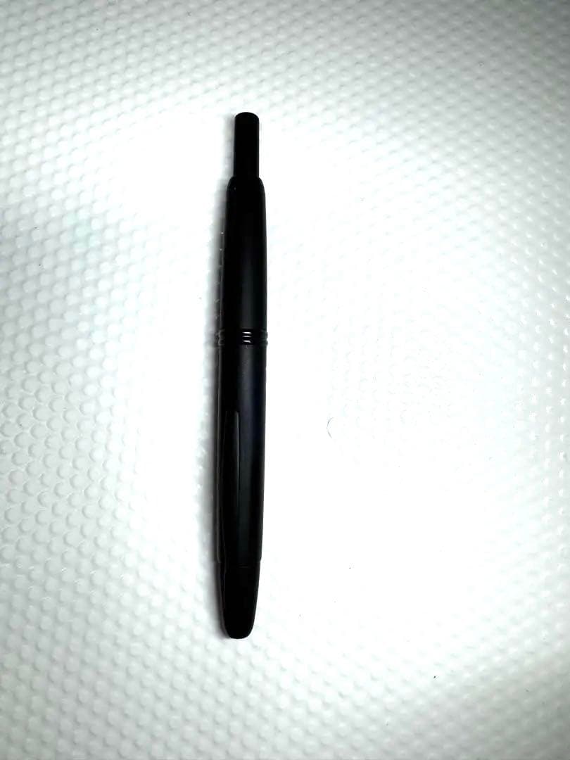 ほぼ日のキャップレス万年筆　オールマットブラック　パイロット製
