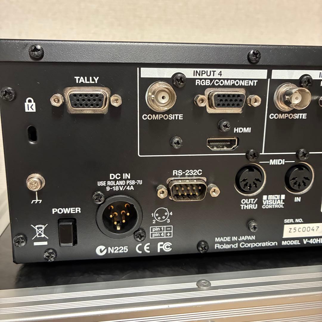 Roland V-40HD＋ハードケース【PVW OUT不具合】ジャンク品