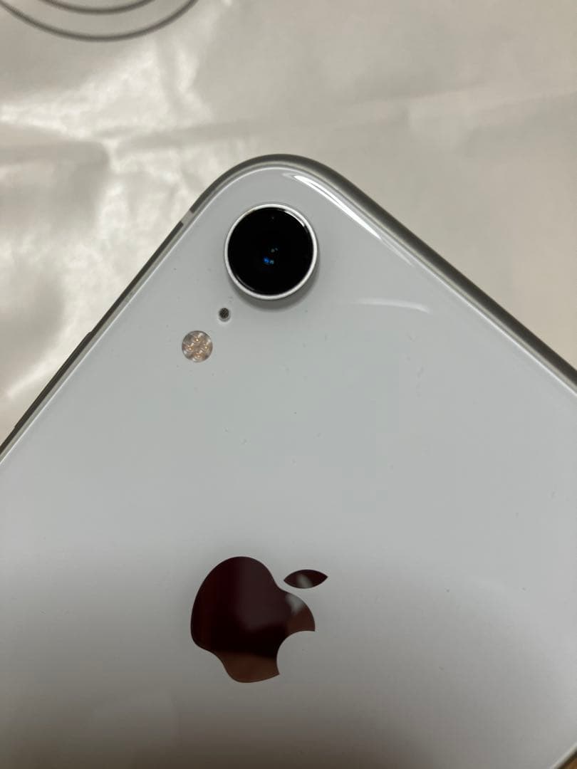 【目立つ傷なし　フィルム変えたて】iPhoneXR 64GB ホワイト