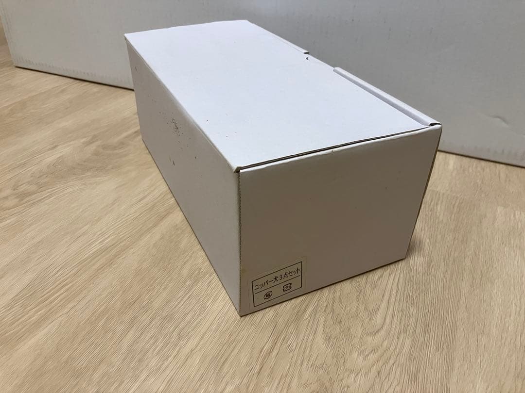 「ニッパーくん」「蓄音機」「台座」の3点セット（陶器製）